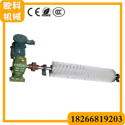 皮带输送设备清扫机 电动旋转式滚刷清扫器